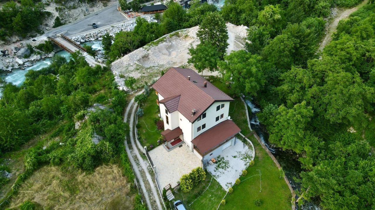 Vila Alexander B&B Valbona Exteriör bild