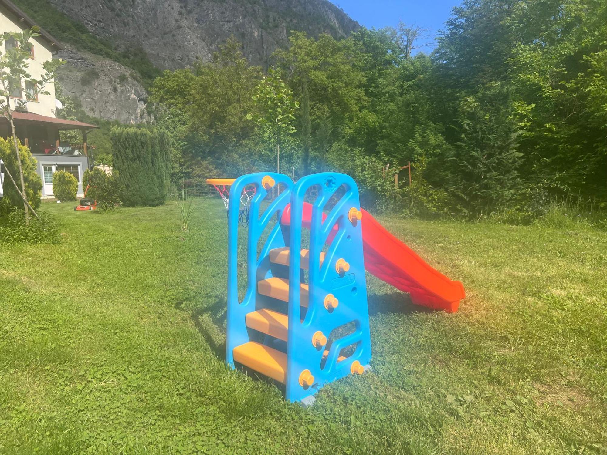 Vila Alexander B&B Valbona Exteriör bild